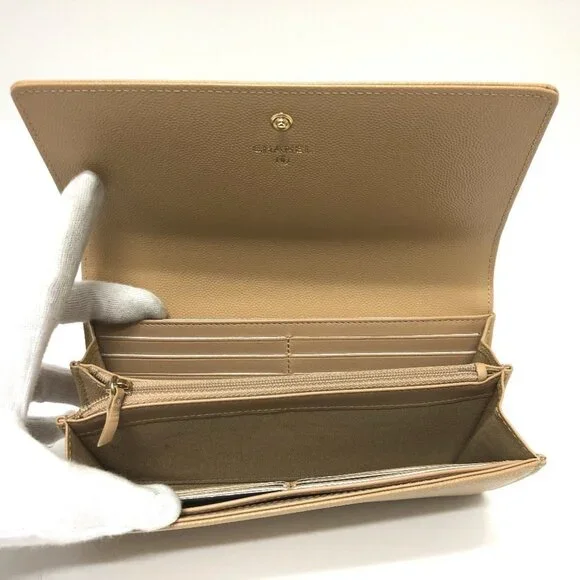 CHANEL Authentic Cream Caviar Leather Wallet - Picture 7 of 12